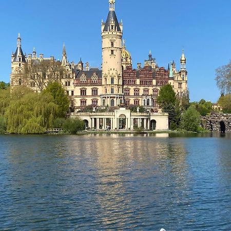 Stilvolle Ferienwohnung In Der Naehe Von Schwerin Dummer Eksteriør bilde
